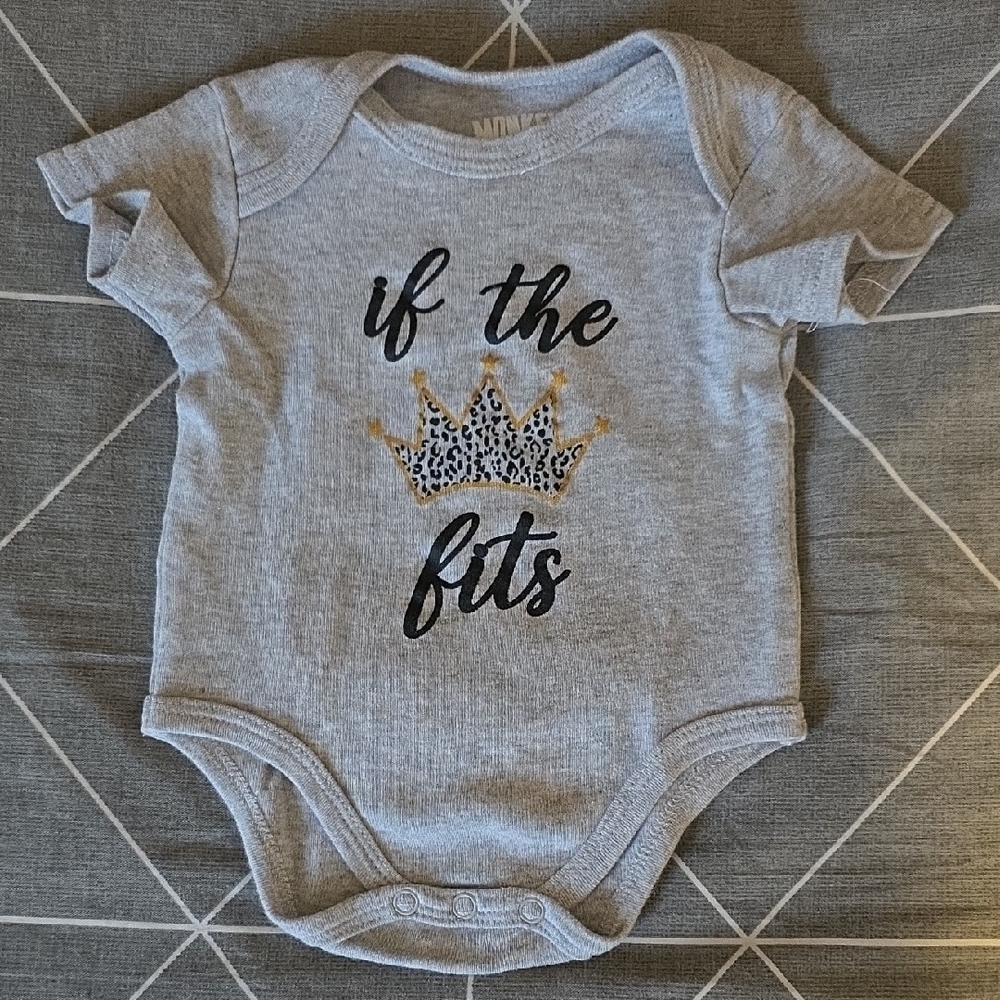 Monkey Bars 'If The Crown Fits' Onesie Gray